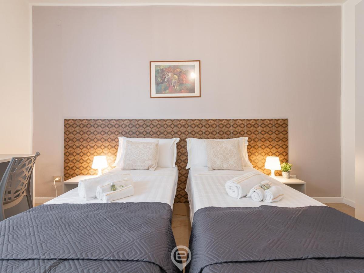 Cagliari Diamond Apartment Bagian luar foto